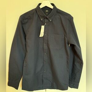 Uniqlo Medium Men’s Navy Blue Button Up Long-Sleeved Shirt NEW